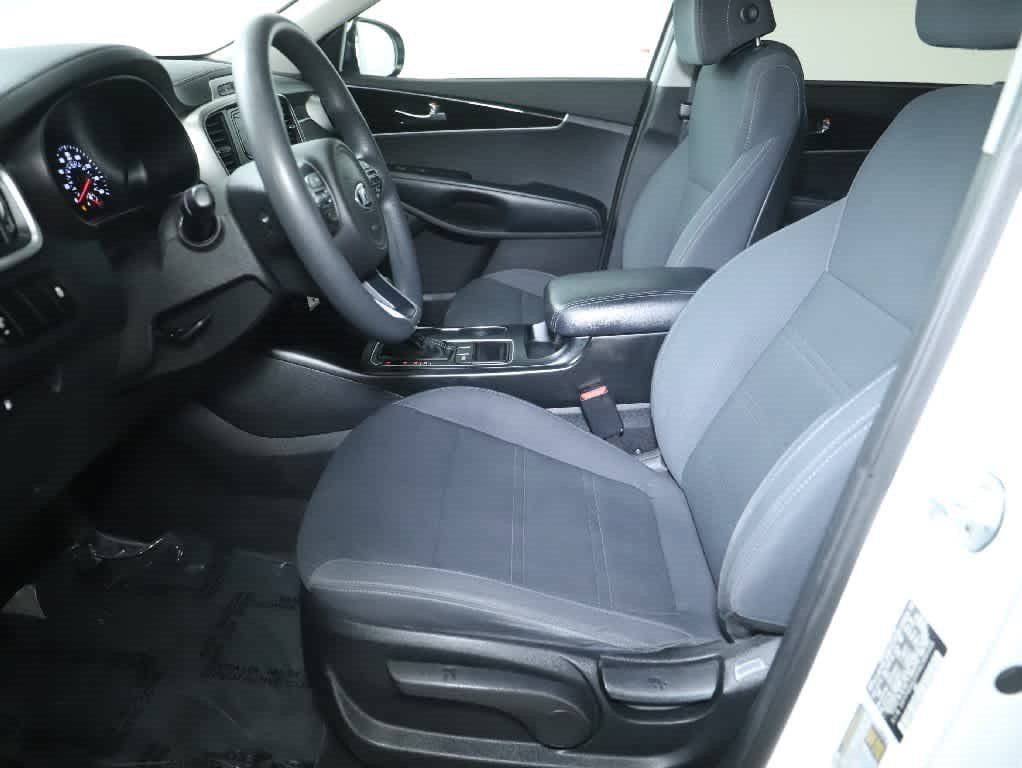Used 2017 Kia Sorento FWD image 18