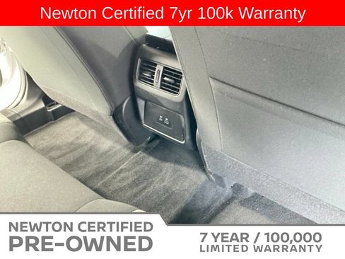 Used 2023 Nissan Rogue SV FWD image 13