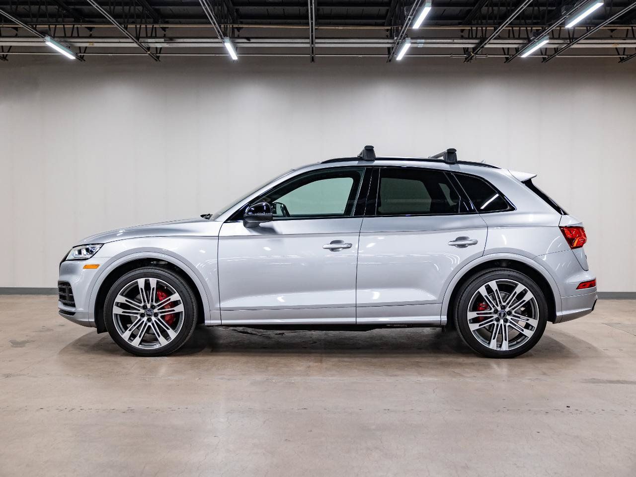 Used 2019 Audi SQ5 Premium Plus w/ Premium Plus Package AWD/4WD image 23