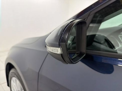 Used 2018 Volkswagen Golf S FWD image 9