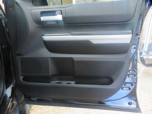 Used 2019 Toyota Tundra SR5 AWD/4WD image 24