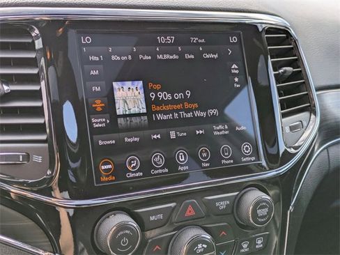 Used 2021 Jeep Grand Cherokee Limited image 20