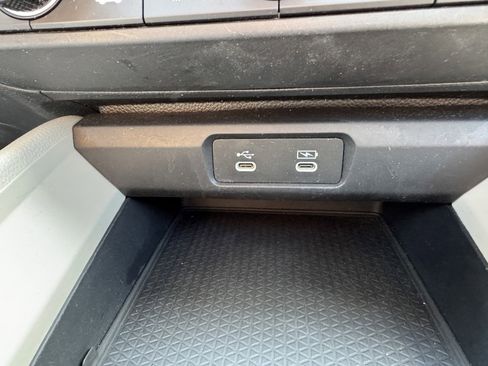 Used 2023 Honda Accord LX image 25