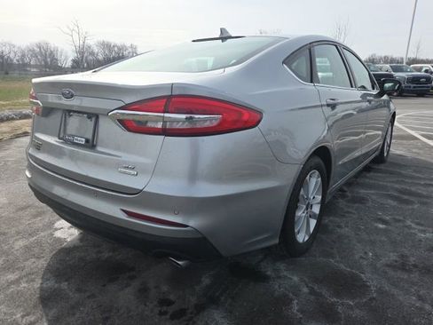 Used 2020 Ford Fusion SE image 8