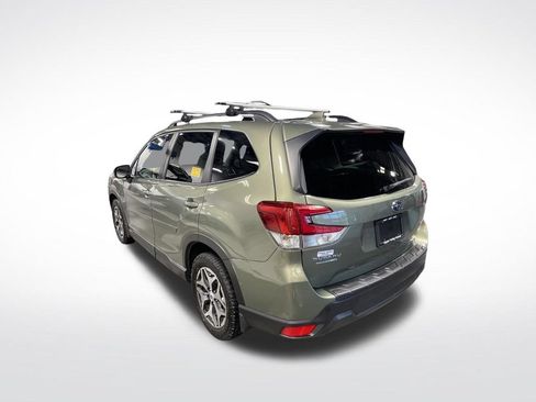 Used 2021 Subaru Forester Premium AWD/4WD image 9
