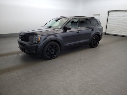 Used 2022 Kia Telluride SX w/ SX Prestige Package AWD/4WD image 2