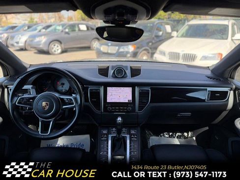 Used 2018 Porsche Macan S image 26