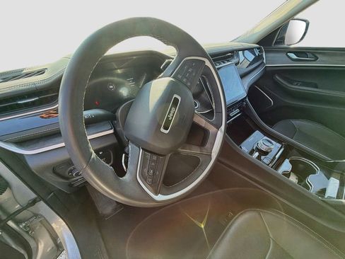 Used 2023 Jeep Grand Cherokee 4WD 4xe w/ Luxury Tech Group II image 11