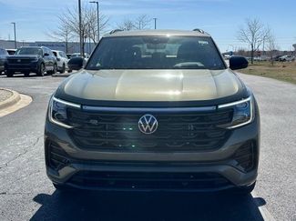 New 2026 Volkswagen Atlas Cross Sport SEL R-Line AWD/4WD video 2