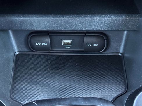 Used 2021 Kia Soul LX FWD image 25