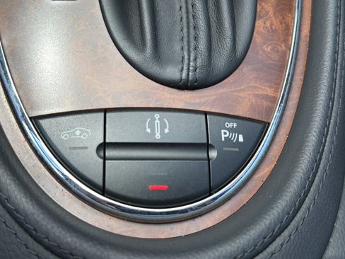 Used 2008 Mercedes-Benz CLS 63 AMG image 27