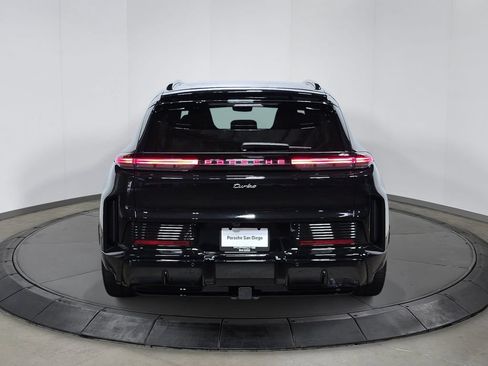 New 2026 Porsche Cayenne Turbo AWD/4WD image 6