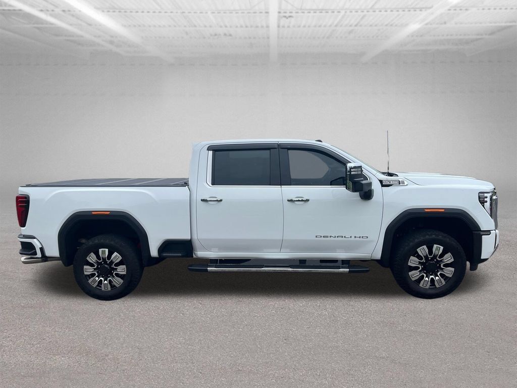 Used 2024 GMC Sierra 2500 Denali w/ Denali Reserve Package AWD/4WD image 6