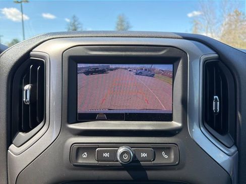 Used 2025 Chevrolet Silverado 1500 W/T image 15