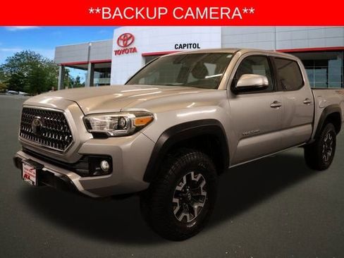 Certified 2018 Toyota Tacoma TRD Off-Road image 7