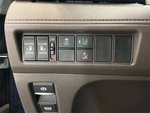 Used 2020 Honda Odyssey EX image 17