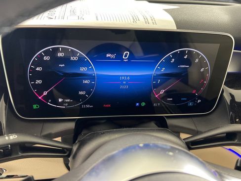 Used 2026 Mercedes-Benz GLC 300 image 5