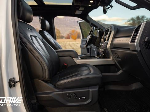 Used 2022 Ford F350 Platinum w/ FX4 Off-Road Package image 20