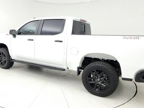 Certified 2025 Chevrolet Silverado 1500 LT Trail Boss w/ Convenience Package II image 4