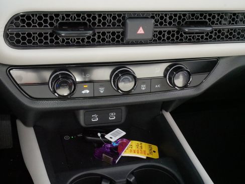 Certified 2026 Honda HR-V LX image 23