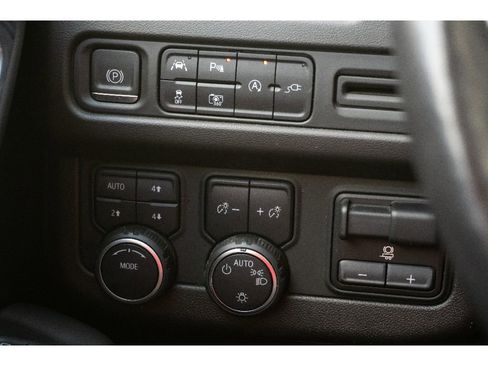 Used 2022 Chevrolet Tahoe LT w/ LT Signature Package image 29