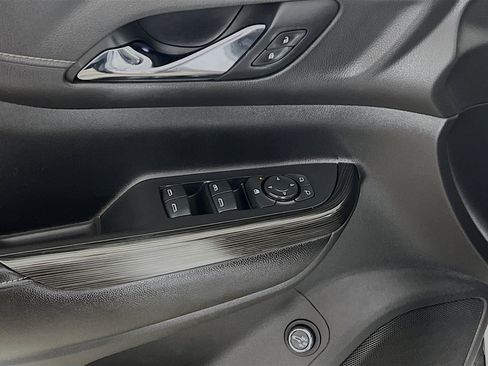 Used 2019 GMC Acadia SLT image 17