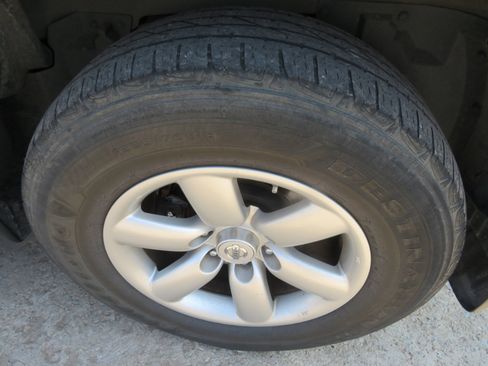 Used 2015 Nissan Armada SV image 7