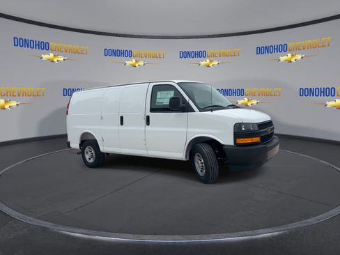 New 2026 Chevrolet Express 2500 w/ Driver Convenience Package RWD image 5