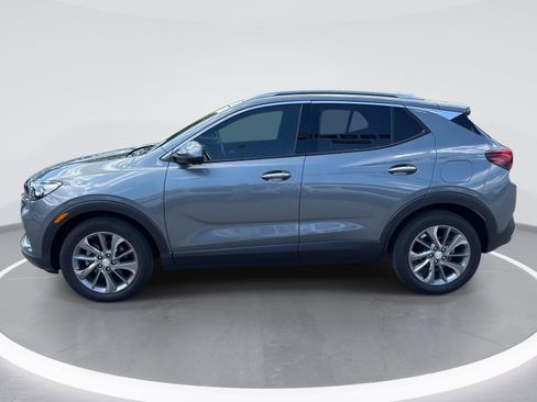 Used 2022 Buick Encore GX Essence w/ Advanced Technology Package FWD image 5