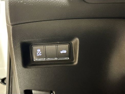 Used 2022 INFINITI Q60 3.0t Luxe w/ Style Package image 11