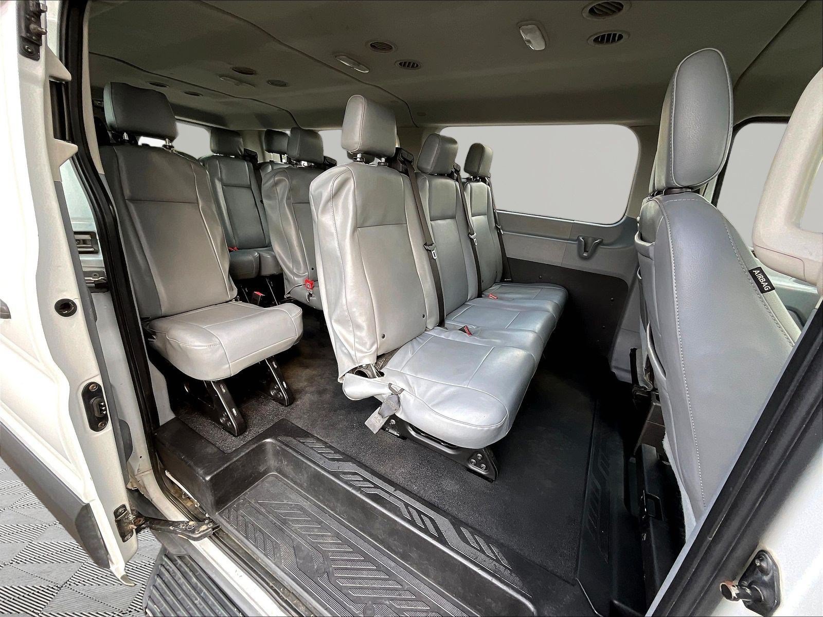 Used 2018 Ford Transit 350 XL RWD image 22