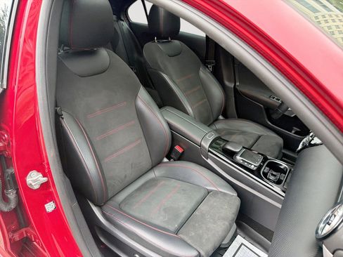 Used 2022 Mercedes-Benz A 220 4MATIC image 28