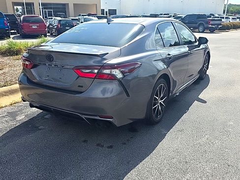 Used 2024 Toyota Camry SE w/ Convenience Package FWD image 9