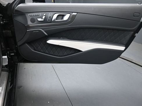 Used 2015 Mercedes-Benz SL 63 AMG image 26