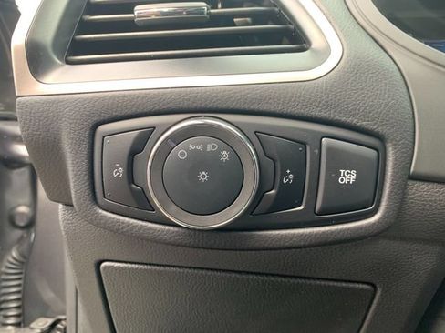 Used 2024 Ford Edge SE AWD/4WD image 24