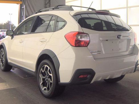 Used 2016 Subaru Crosstrek 2.0i Premium AWD/4WD image 5