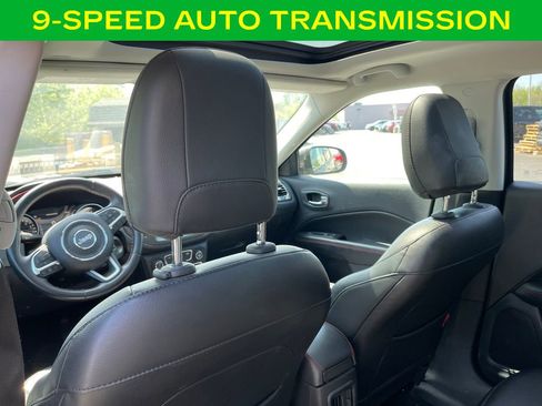 Used 2019 Jeep Compass Trailhawk w/ Cold Weather Group AWD/4WD image 10