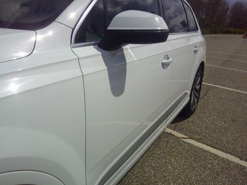 Used 2019 Audi Q7 3.0T Premium Plus w/ Premium Plus Package image 26