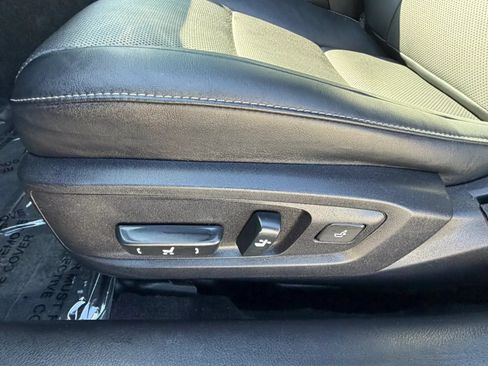 Used 2017 Lexus ES 350 w/ Navigation System Package FWD image 19