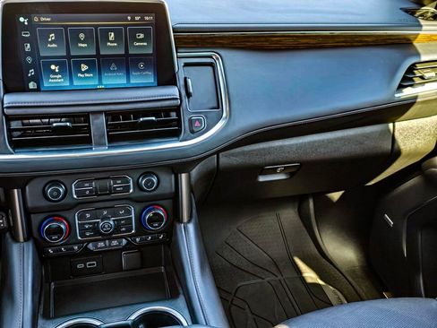 Certified 2024 Chevrolet Tahoe High Country w/ Premium Package image 21