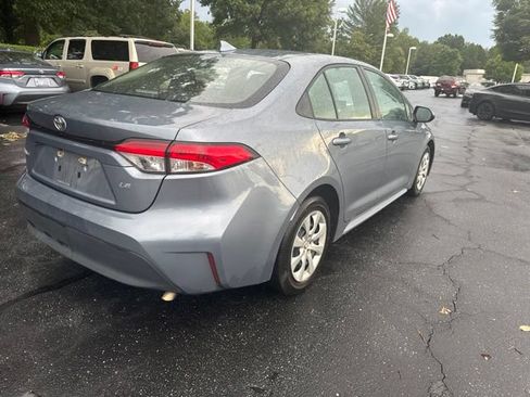 Used 2025 Toyota Corolla LE FWD image 4