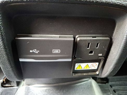 Used 2020 Jeep Cherokee High Altitude image 11