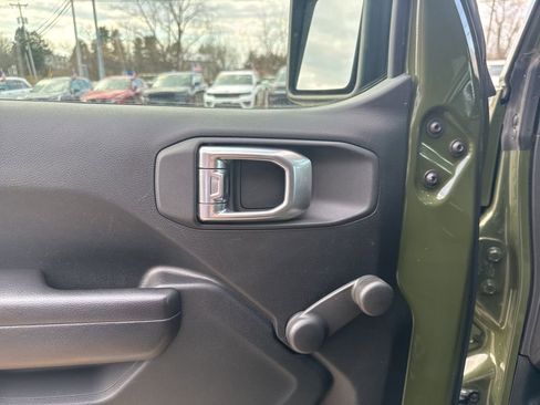 Used 2021 Jeep Wrangler Unlimited Sport AWD/4WD image 19