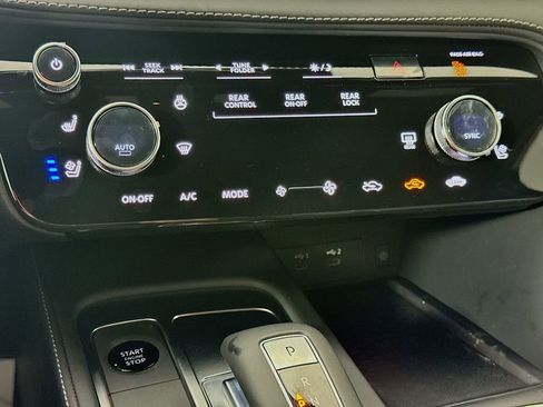 New 2026 INFINITI QX60 Autograph image 18