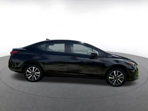 Used 2025 Nissan Versa SV FWD image 15