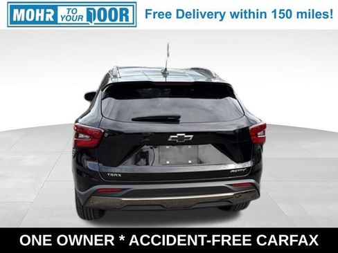 Used 2024 Chevrolet Trax ACTIV w/ Sunroof Package FWD image 4