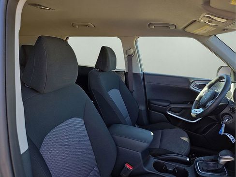 Used 2024 Kia Soul LX w/ Option Group 015 image 14