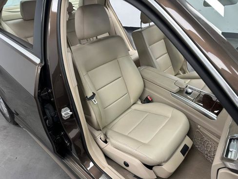 Used 2014 Mercedes-Benz E 350 4MATIC Sedan image 36