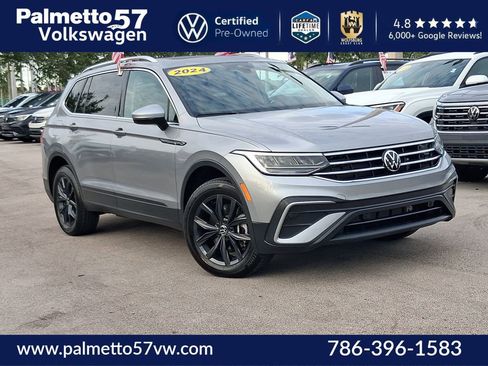 Certified 2024 Volkswagen Tiguan SE FWD image 1