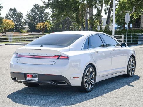 Used 2019 Lincoln MKZ Reserve FWD image 9